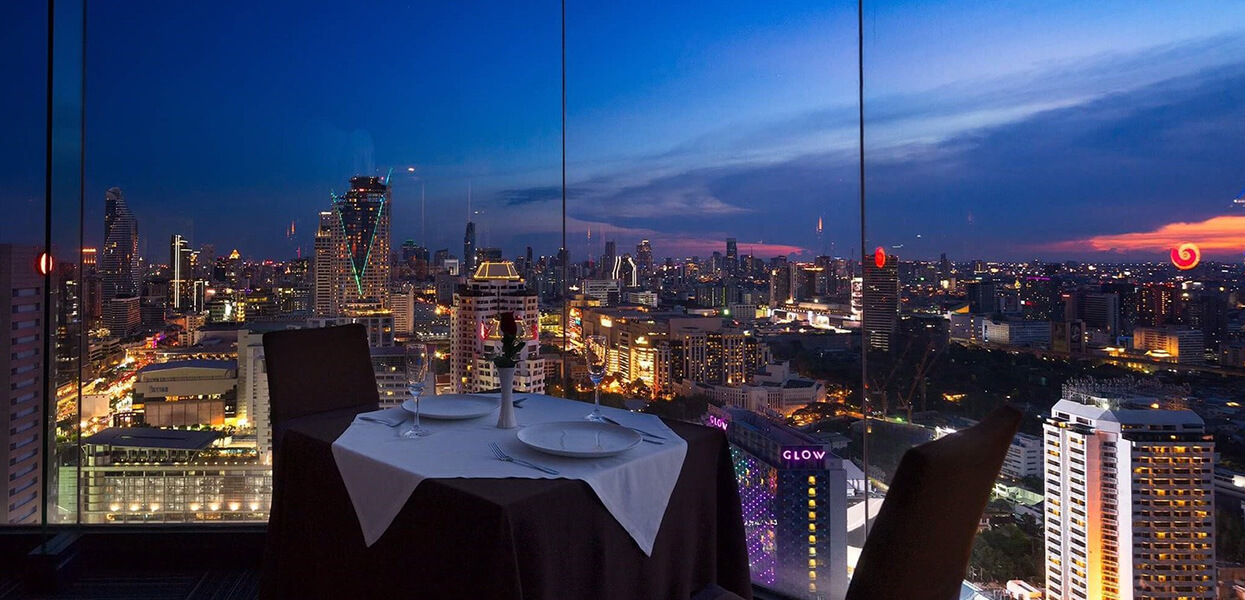 Sky Lounge : Baiyoke Suite Hotel - the 255 all superior class suites